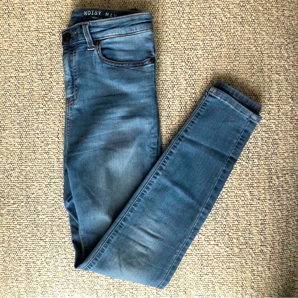 NOISY MAY - HIGH-WAISTED SKINNY JEANS